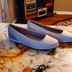 Light gray flats sz 6 or EU sz 4